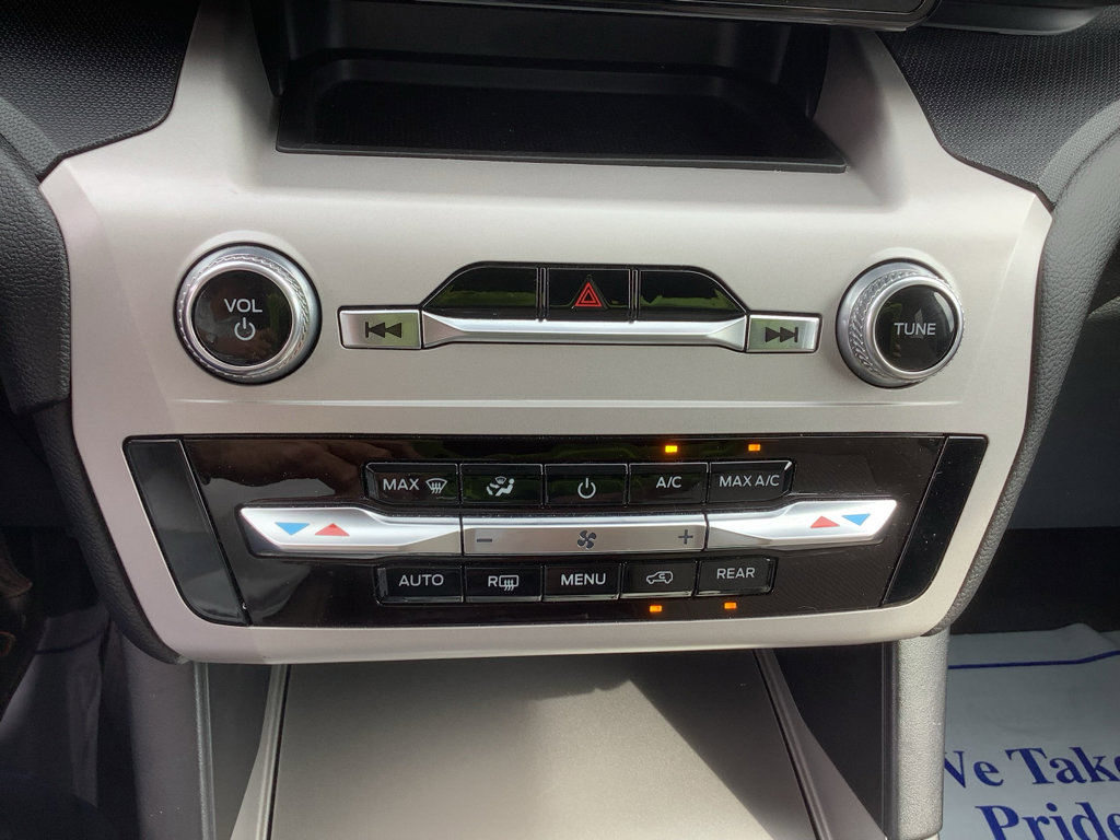 Used 2023 Ford Explorer 4WD image 18