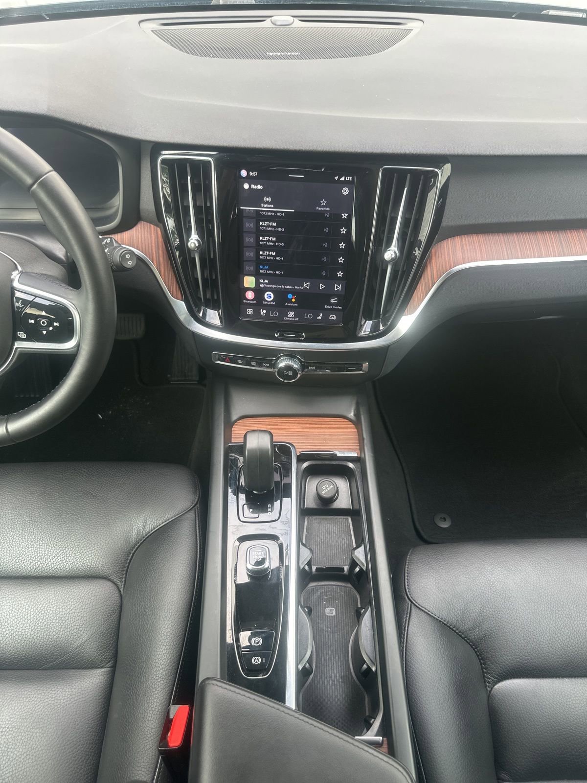 Used 2025 Volvo V60 B5 Cross Country Plus AWD/4WD image 18