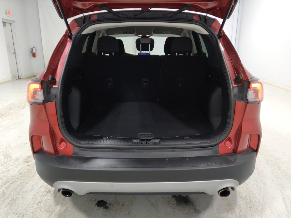 Used 2022 Ford Escape SE w/ Cold Weather Package image 29
