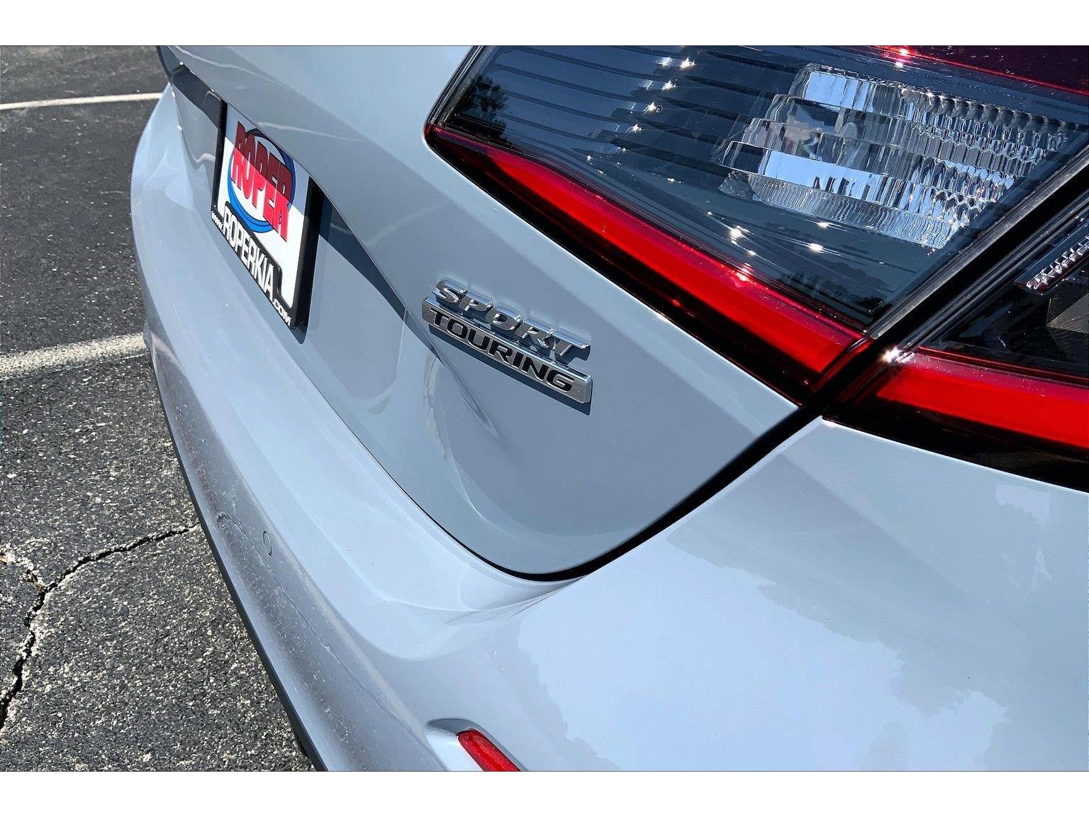 Used 2024 Honda Civic Sport Touring image 8