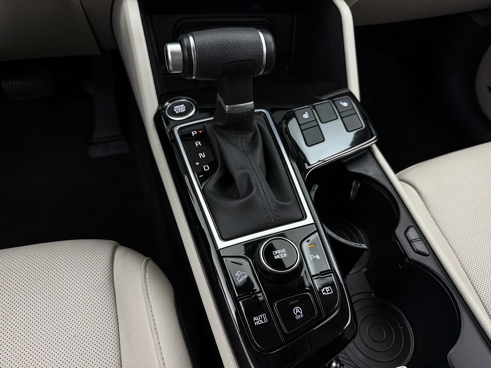 Certified 2025 Kia Sportage EX FWD image 22