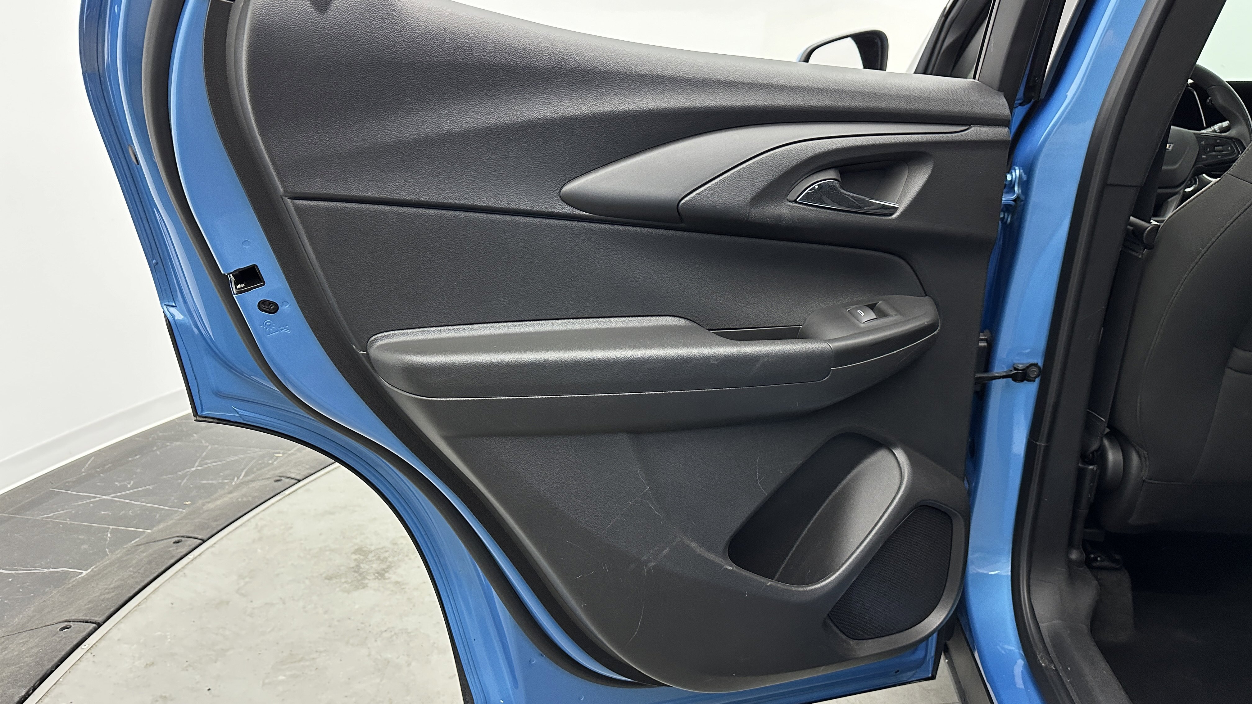 Used 2025 Chevrolet TrailBlazer LT image 27