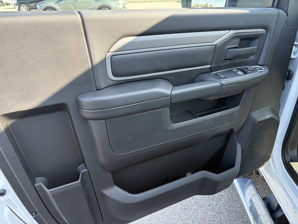 New 2024 RAM 3500 Tradesman image 9