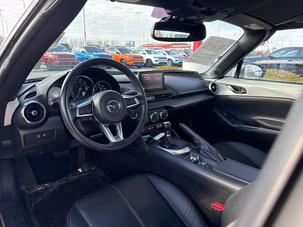 Used 2019 MAZDA MX-5 Miata RF Grand Touring image 19