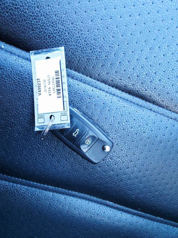 Used 2016 Volkswagen Jetta SEL w/ Lighting Package FWD image 30