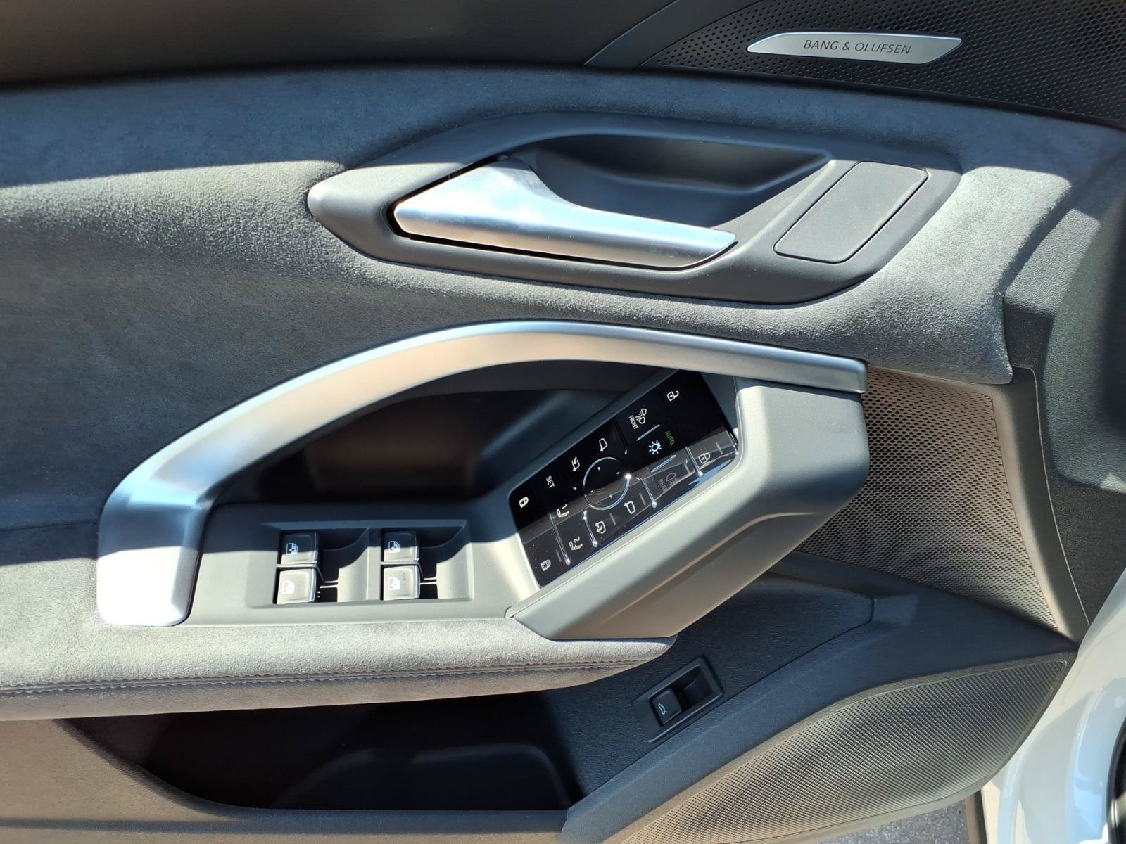 New 2026 Audi SQ5 Premium Plus AWD/4WD image 12