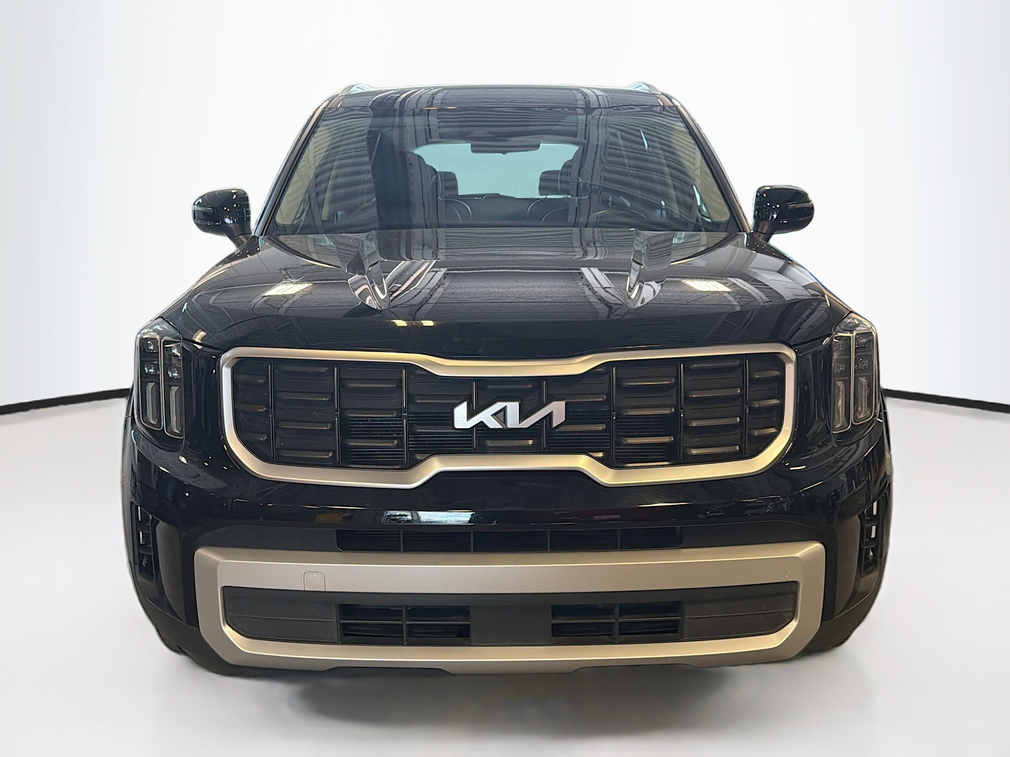 Used 2025 Kia Telluride S AWD/4WD image 2