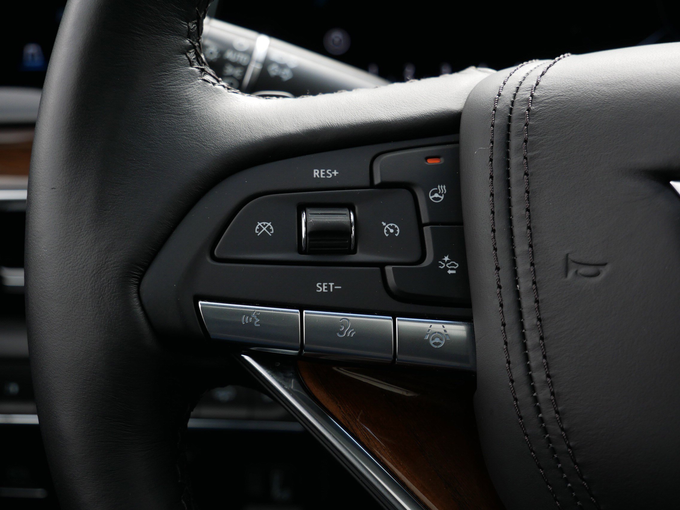 Used 2023 Cadillac Escalade Sport Platinum w/ LPO, ONYX Package image 29