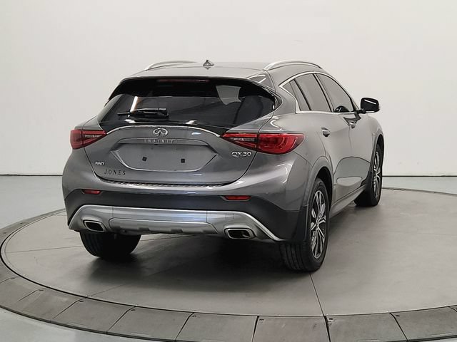 Used 2017 INFINITI QX30 Premium w/ Navigation Package AWD/4WD image 7