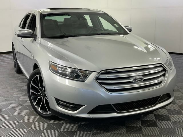 Used 2017 Ford Taurus Limited AWD/4WD image 38