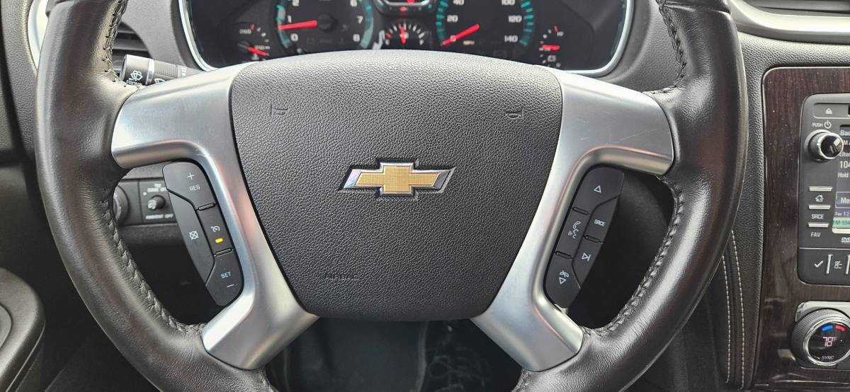 Used 2016 Chevrolet Traverse LT image 17