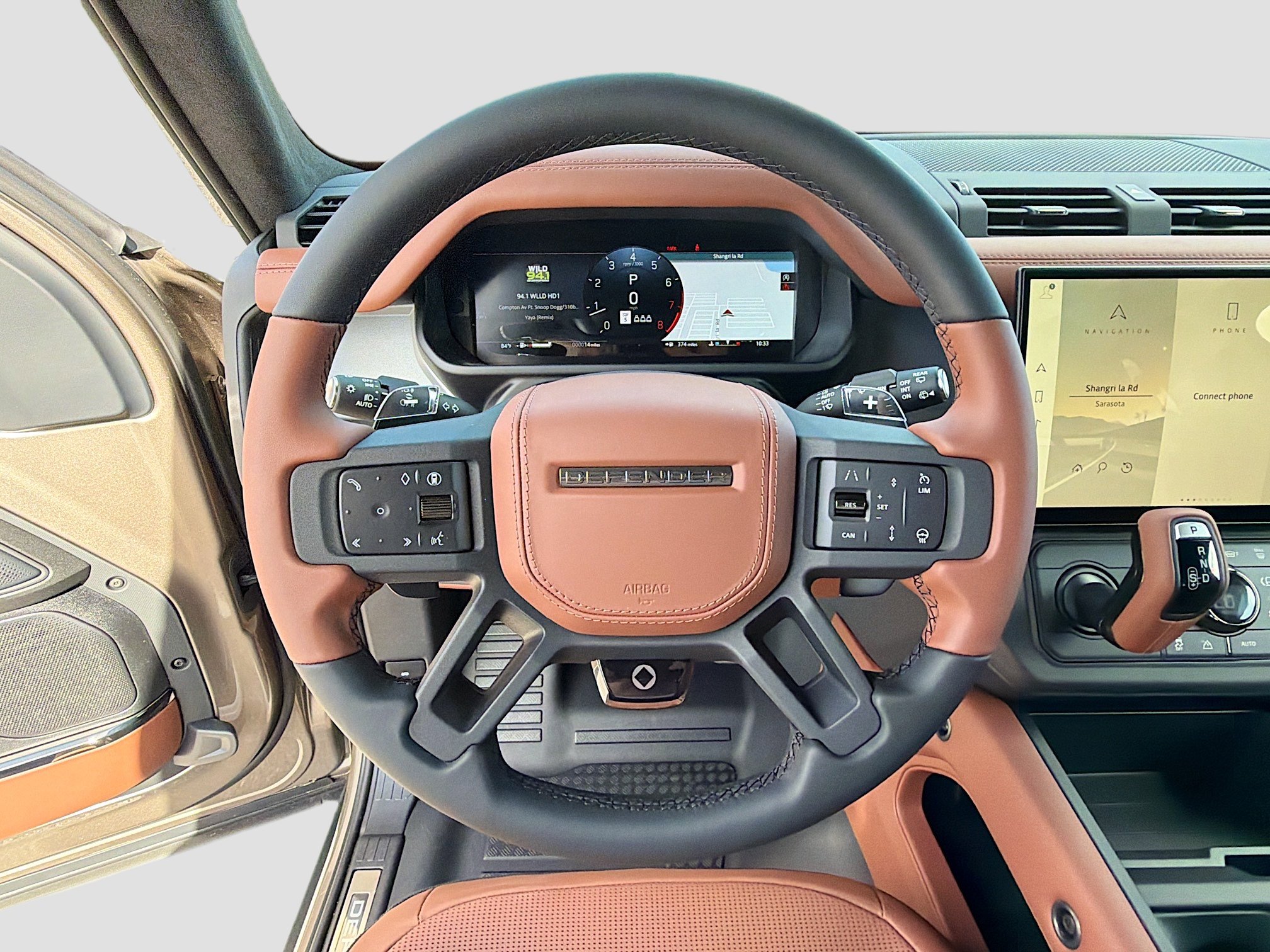 New 2026 Land Rover Defender 110 OCTA image 40