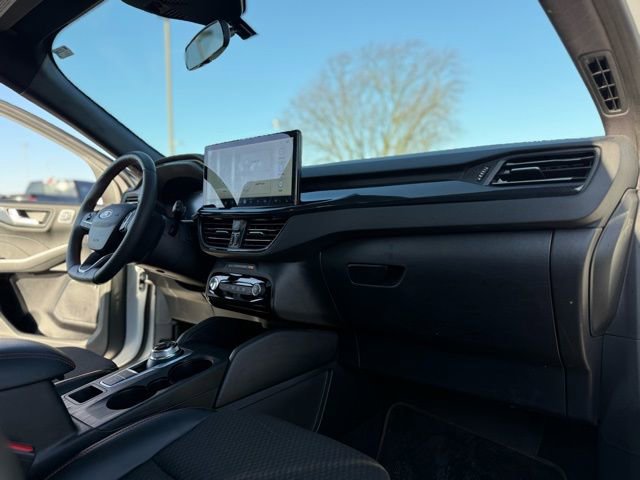 Certified 2023 Ford Escape ST-Line Select w/ Tech Pack #2 image 18