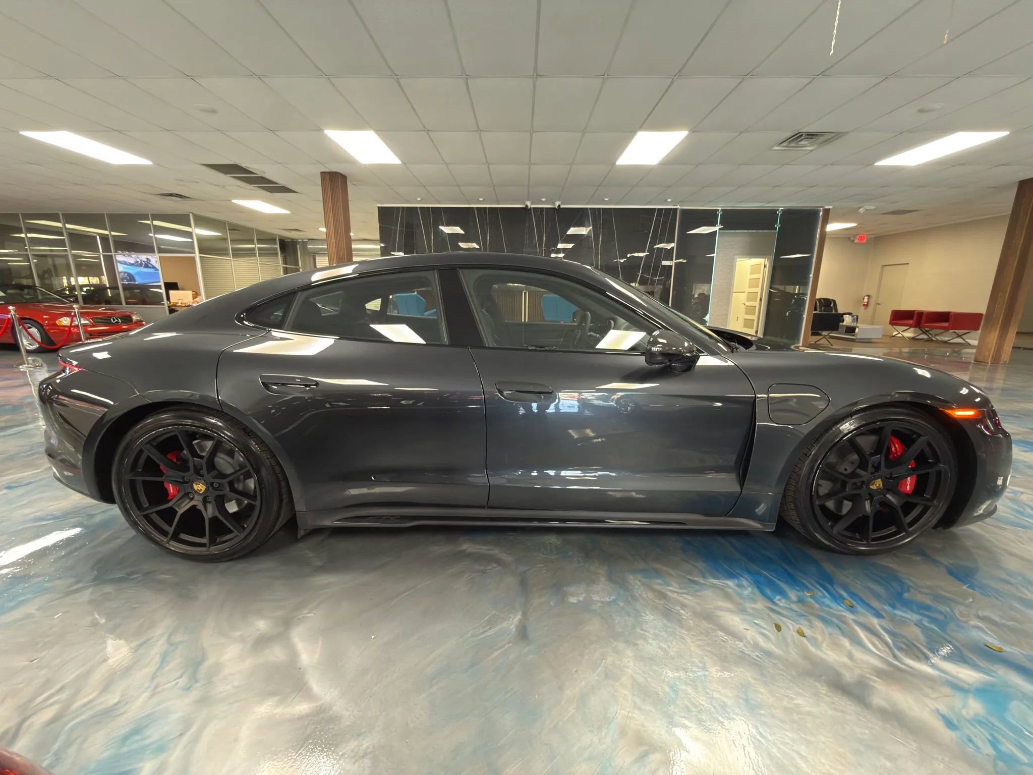Used 2022 Porsche Taycan GTS AWD/4WD image 8