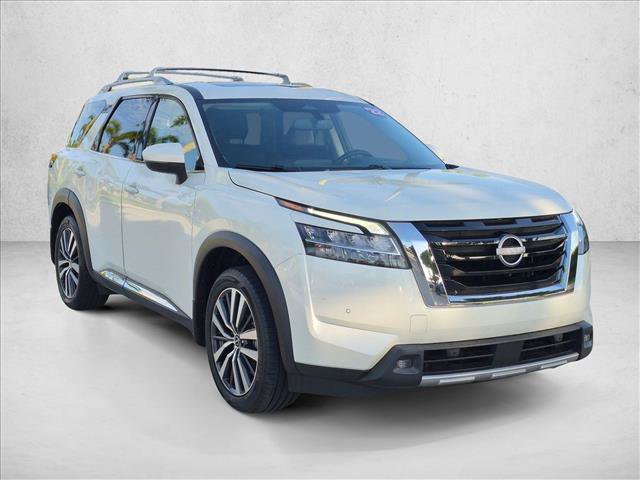 Used 2022 Nissan Pathfinder Platinum w/ Cargo Package FWD image 3