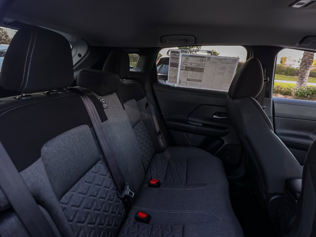 New 2026 Nissan Kicks SV image 18