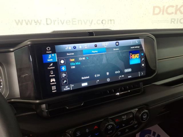 Used 2024 Jeep Wrangler Sahara w/ Dual Top Group image 21