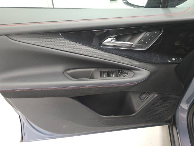 New 2025 Chevrolet Blazer EV RS image 19