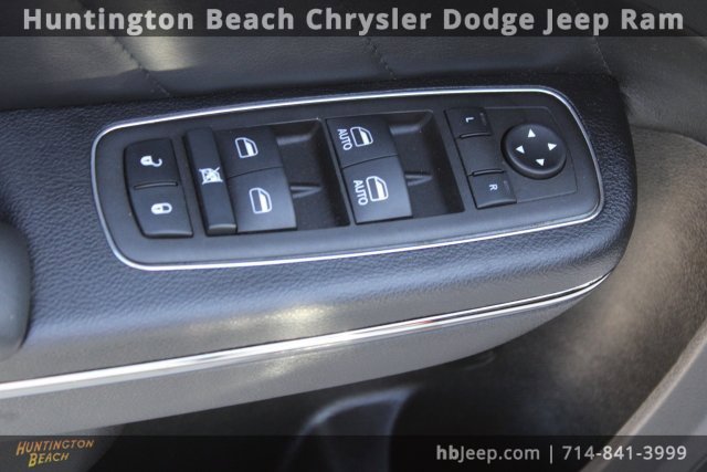 Used 2022 Dodge Charger SRT Hellcat w/ SRT Black Package image 13