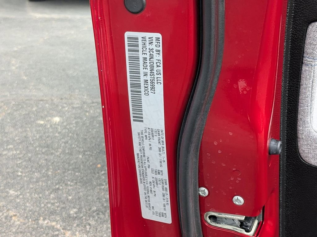 Used 2025 Jeep Compass Latitude w/ Sun & Sound Group image 10