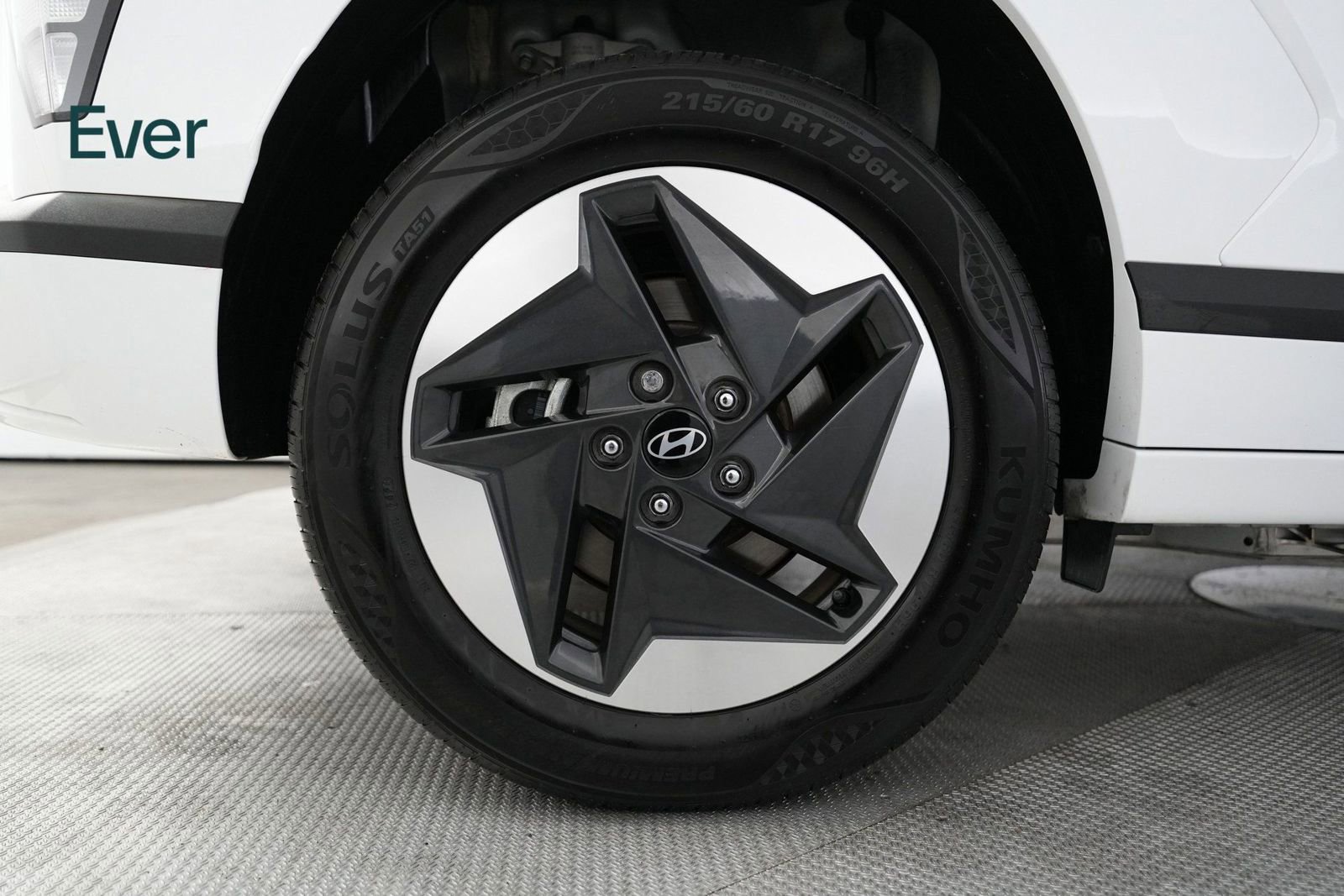 Used 2024 Hyundai Kona SEL image 17