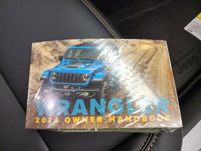 New 2024 Jeep Wrangler Unlimited Sahara image 33