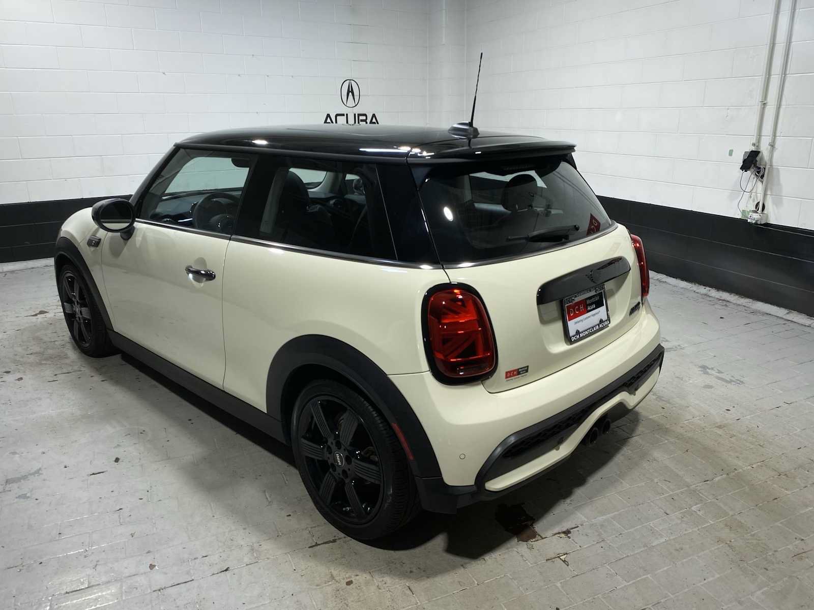 Used 2023 MINI Cooper S FWD image 4