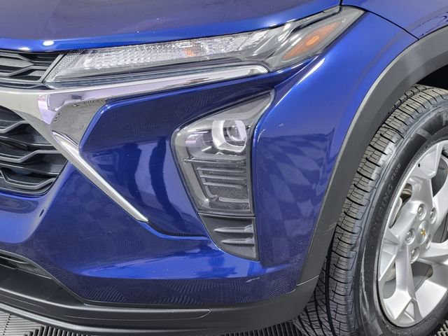 Certified 2024 Chevrolet Trax LS w/ LS Convenience Package FWD image 8