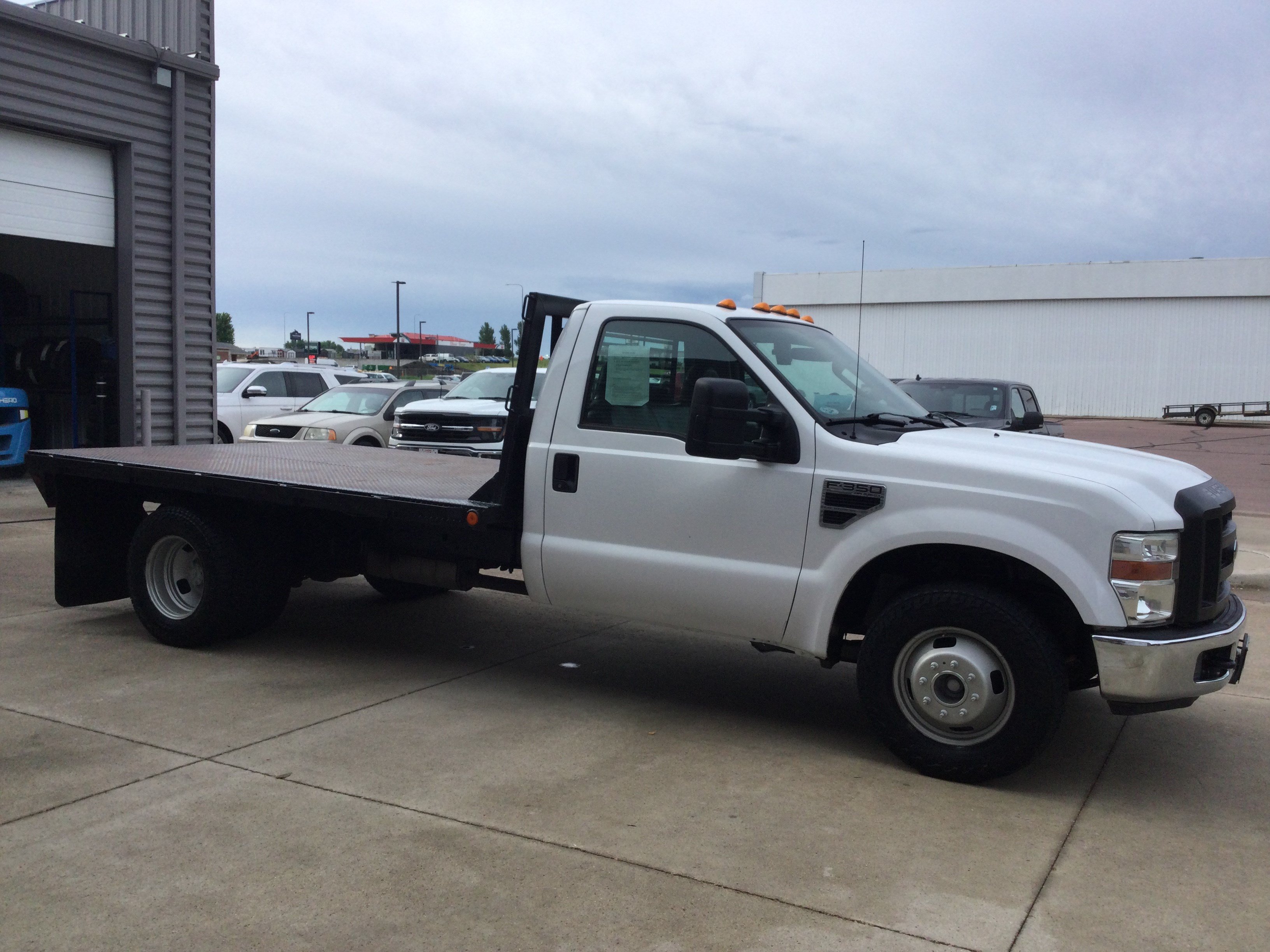 Used 2009 Ford F350 XL RWD image 3