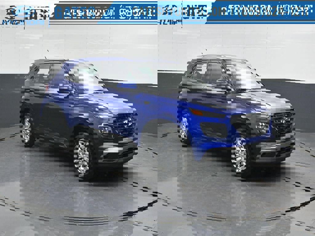 New 2025 Hyundai Venue SE image 4