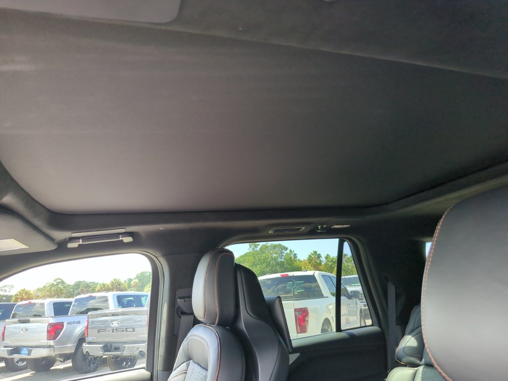 Used 2025 Lincoln Navigator Black Label AWD/4WD image 25