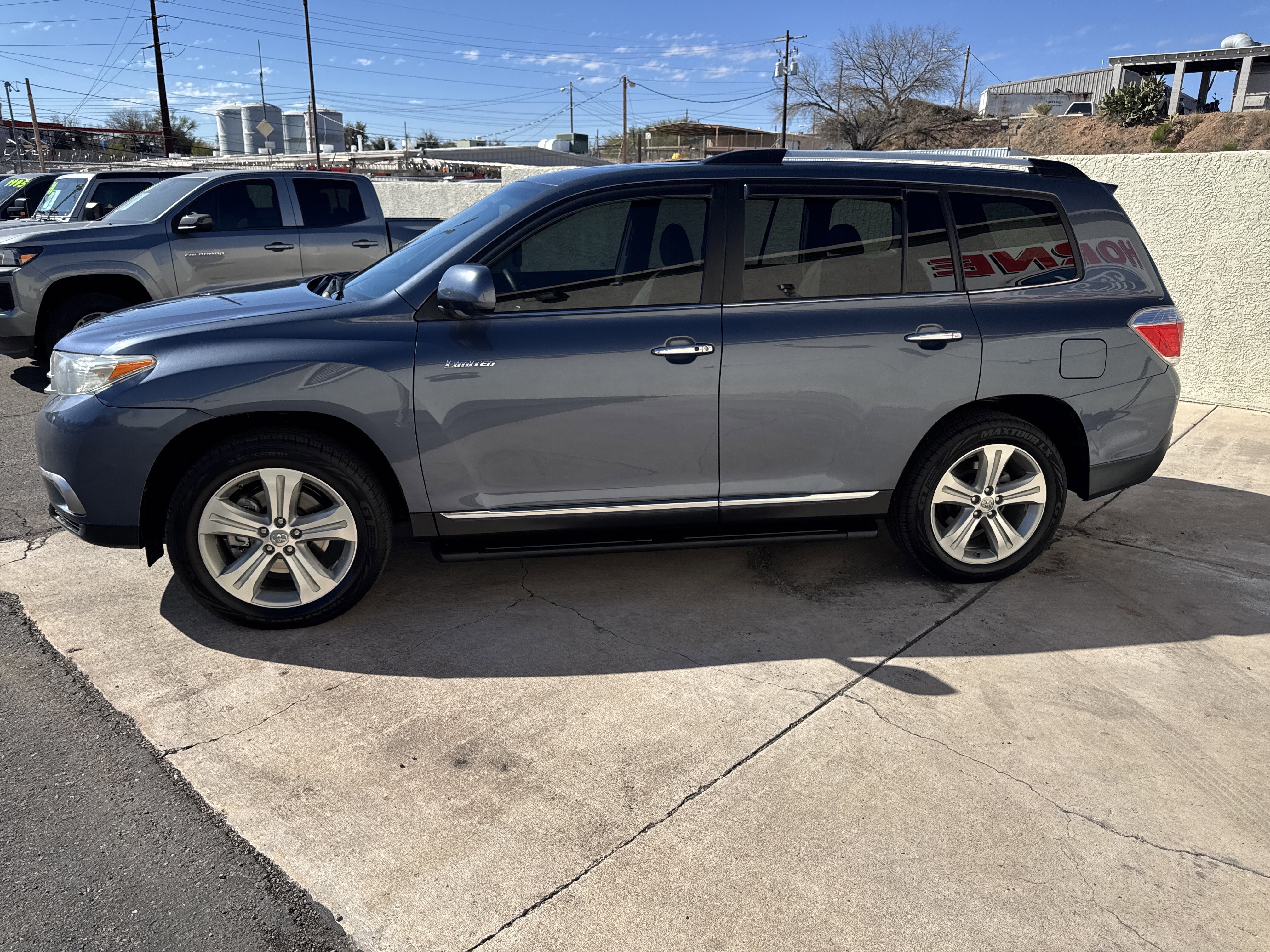 Used 2012 Toyota Highlander Limited image 4