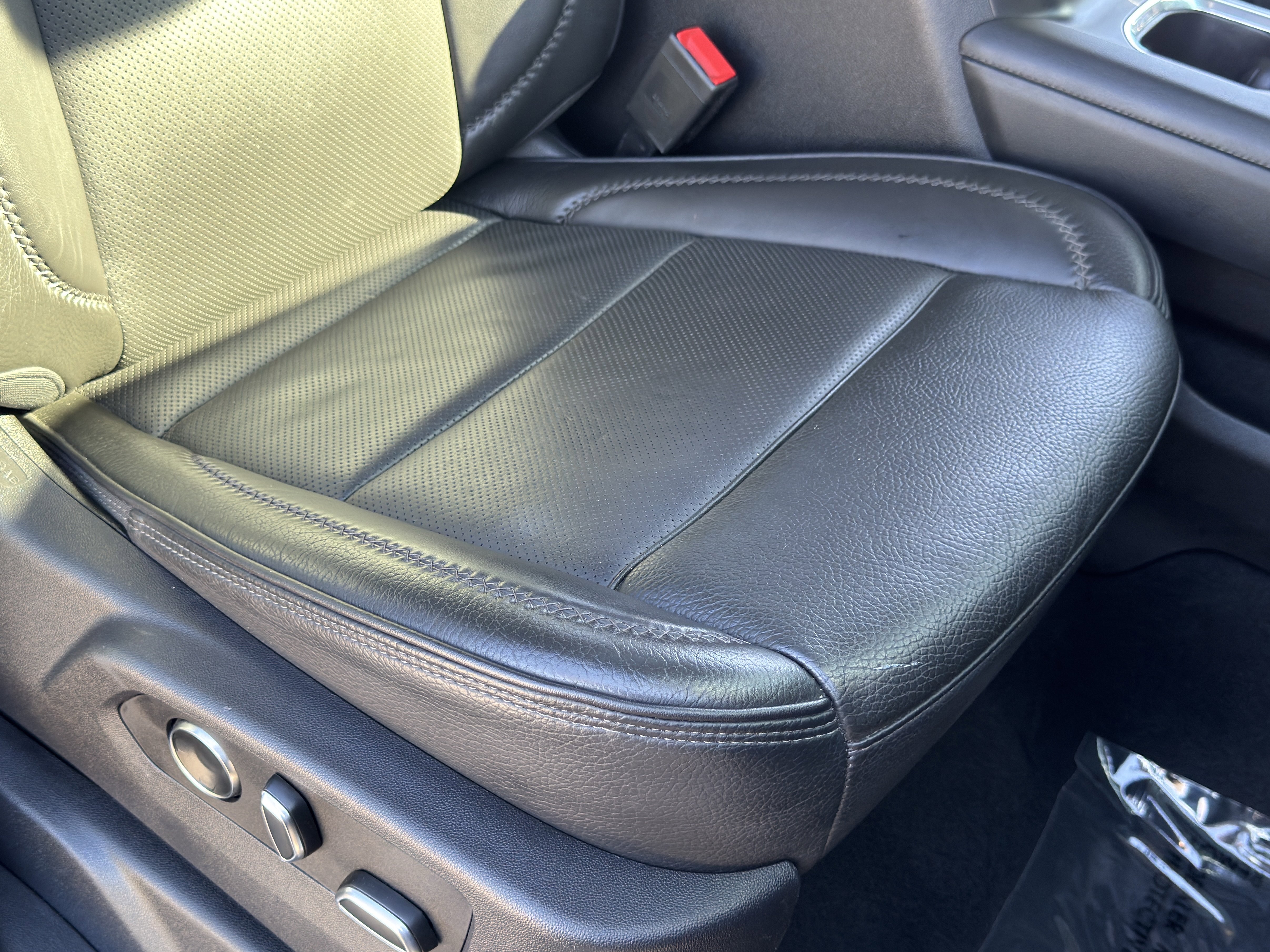 Used 2024 GMC Sierra 3500 Denali w/ Denali Reserve Package image 76