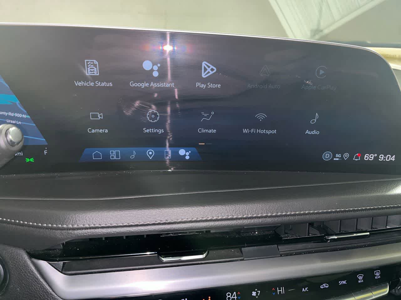 Used 2025 Cadillac XT4 Premium Luxury image 18