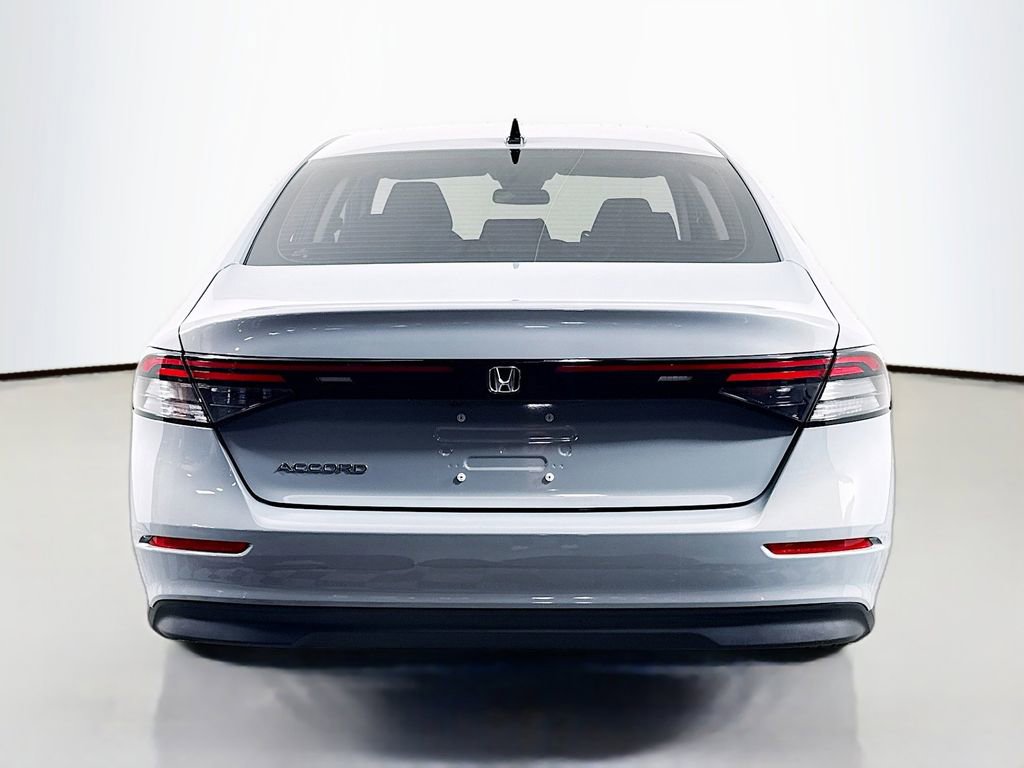 Certified 2025 Honda Accord SE image 4
