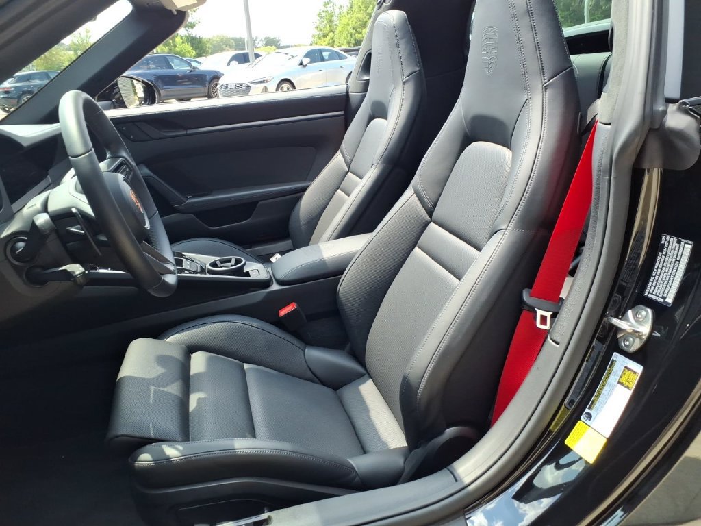 Certified 2026 Porsche 911 Targa 4S AWD/4WD image 16