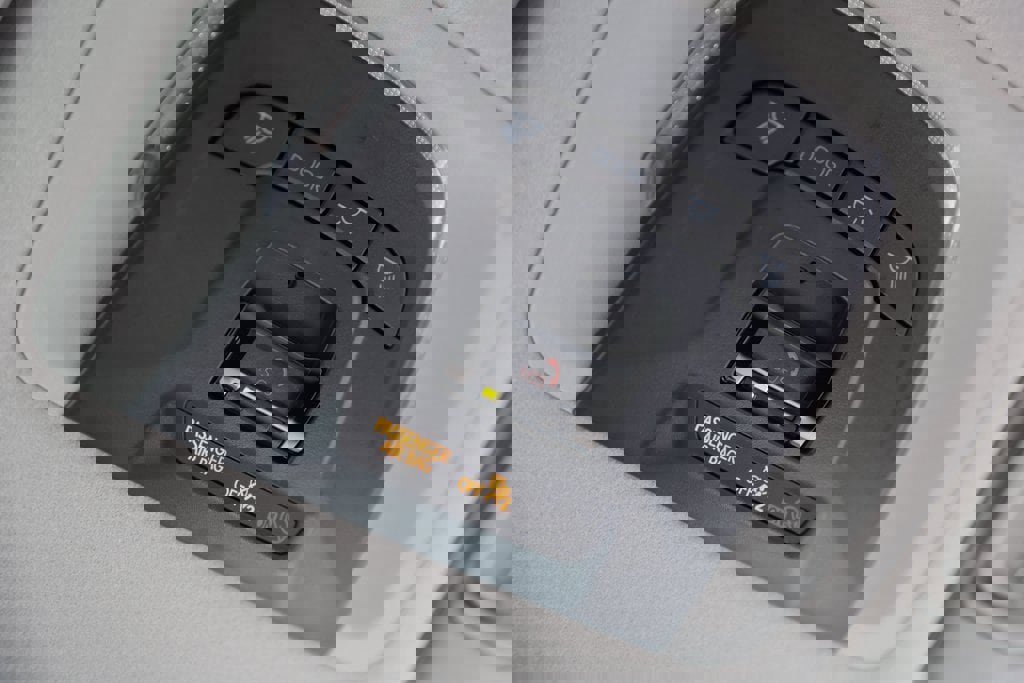 Used 2022 Toyota Corolla Cross LE image 27