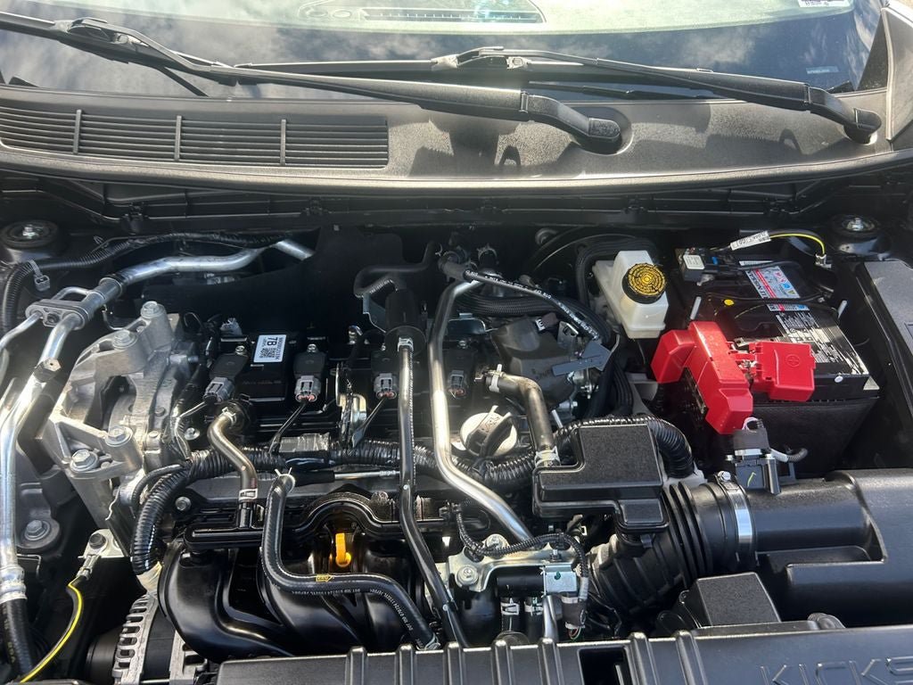 Used 2025 Nissan Kicks S AWD/4WD image 27