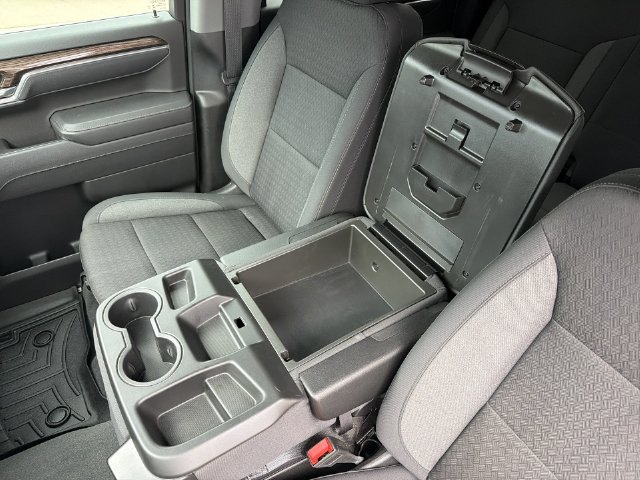 Used 2025 Chevrolet Silverado 1500 LT w/ Z71 Off-Road Package AWD/4WD image 30