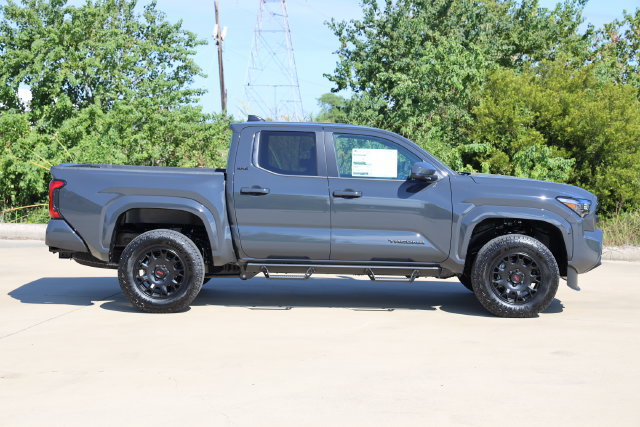New 2026 Toyota Tacoma SR5 RWD image 4