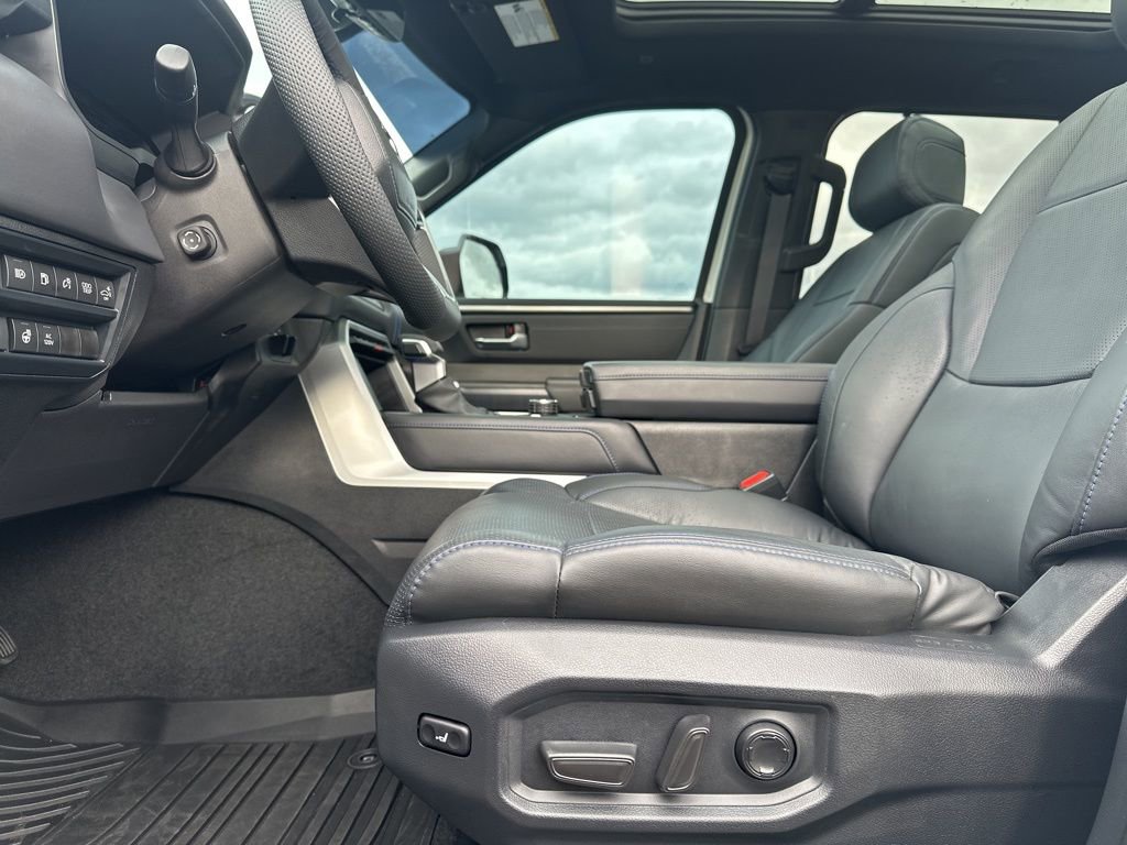 Used 2025 Toyota Tundra Platinum image 26