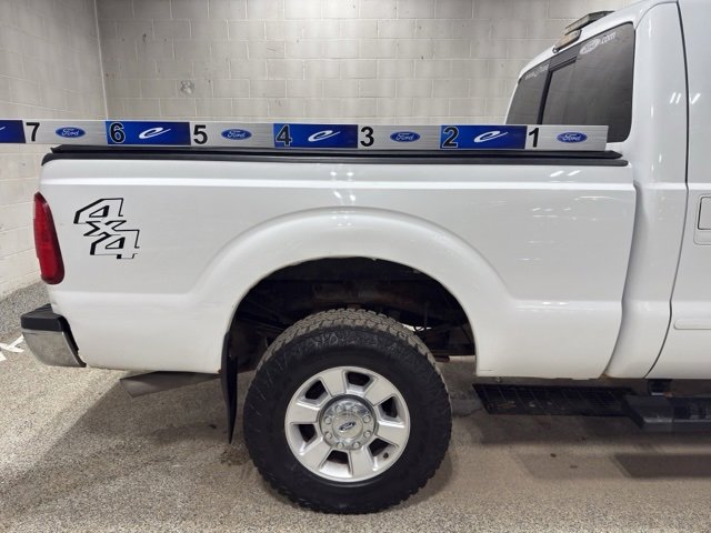 Used 2014 Ford F250 Lariat w/ Lariat Interior Package image 32