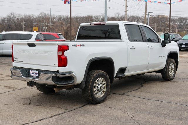 Used 2020 Chevrolet Silverado 2500 LT w/ Convenience Package image 3