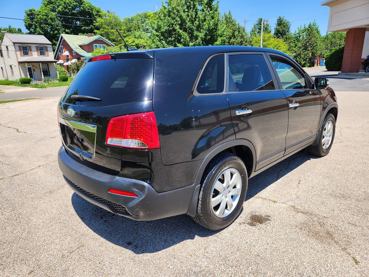 Used 2011 Kia Sorento 2WD image 6