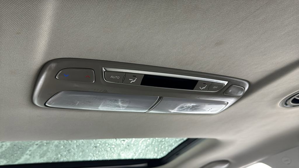 Used 2022 Kia Telluride S image 38