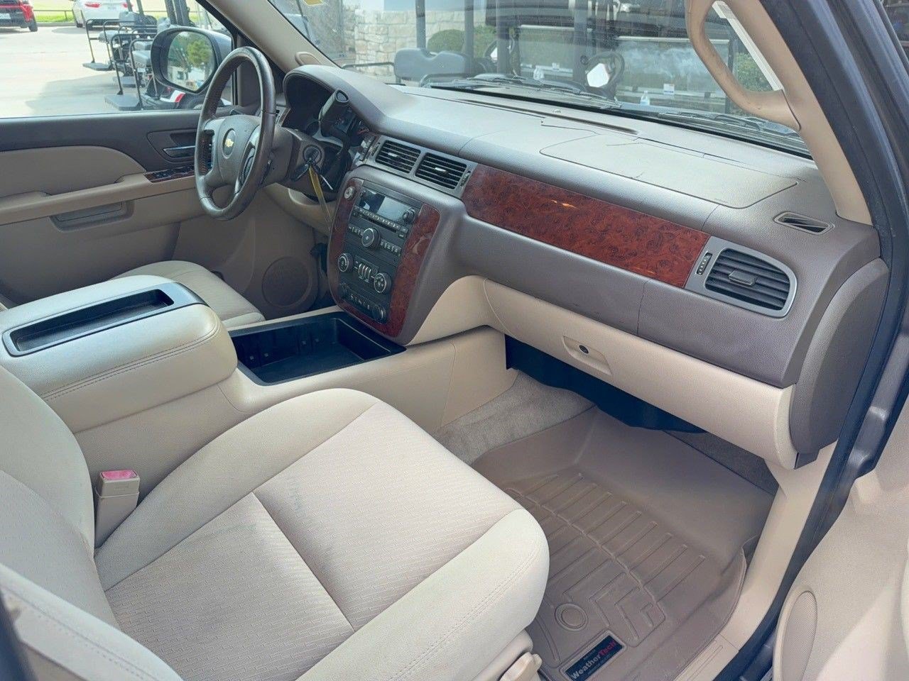 Used 2012 Chevrolet Suburban LS w/ Convenience Package 1 RWD image 31