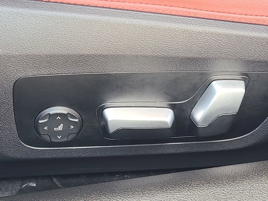 Used 2023 BMW 430i Convertible w/ M Sport Package image 19