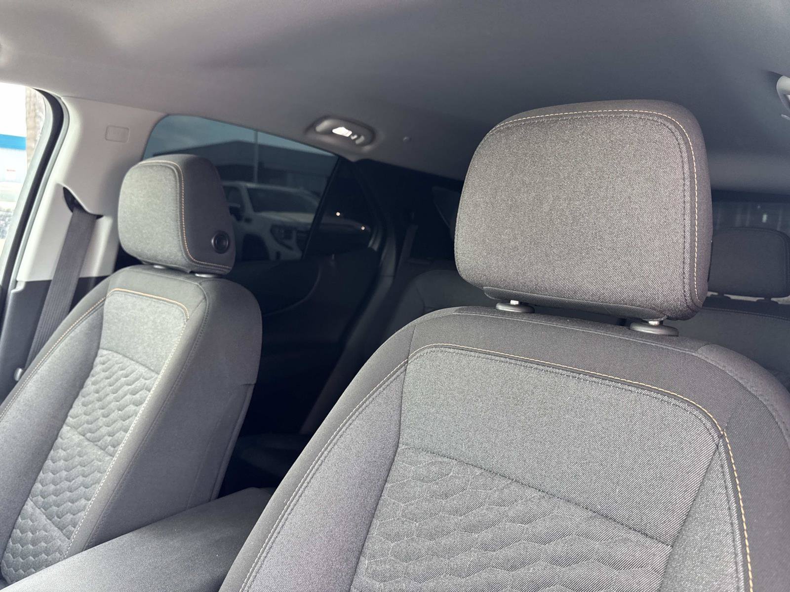 Used 2020 Chevrolet Equinox LT FWD image 24