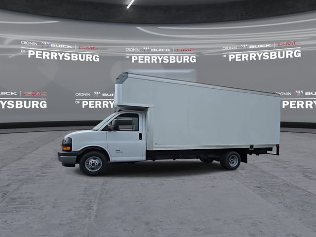 New 2026 GMC Savana 4500 w/ Power Convenience Package RWD image 4