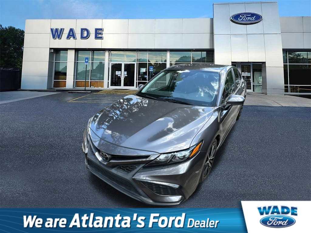 Used 2021 Toyota Camry SE
